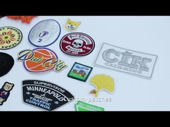 Изготовленный на заказ утюг СМ логотипа 8 национального флага на хлопко-бумажной ткани Twill полиэстера заплаты вышивки