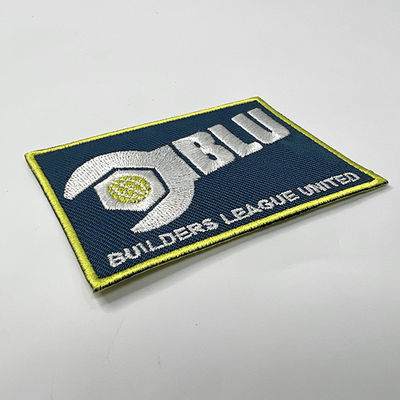 Утюг текстуры Twill дизайна письма водоустойчивый на вышивке Overlock заплат вышивки